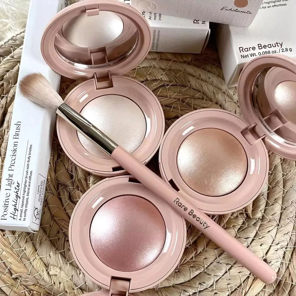 Rare Beauty Light Silky Touch Highlighter